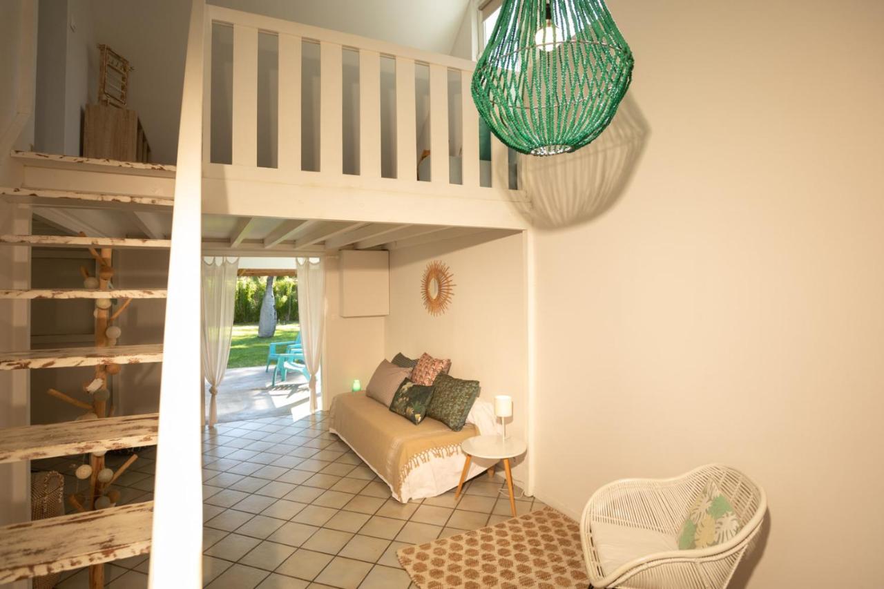 Jolie Case Creole, Lagon A Pied, Jardin Сен-Жиль-ле-Бэн Экстерьер фото